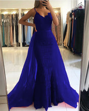Load image into Gallery viewer, Elegant V-neck Mermaid Lace Prom Dresses Detachable Skirt
