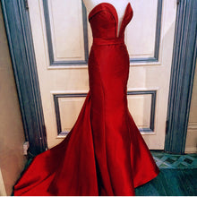 Load image into Gallery viewer, Emerald Green Satin Long Sweetheart Prom Dresses Mermaid
