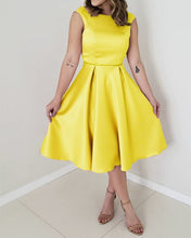 Load image into Gallery viewer, Yellow Bridesmaid Dresses Tea Length
