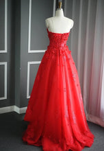 Load image into Gallery viewer, A Line Floral Lace Beaded Sweetheart Tulle Evening Gowns Long Prom Dress
