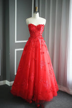 Load image into Gallery viewer, A Line Floral Lace Beaded Sweetheart Tulle Evening Gowns Long Prom Dress
