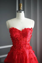 Load image into Gallery viewer, A Line Floral Lace Beaded Sweetheart Tulle Evening Gowns Long Prom Dress

