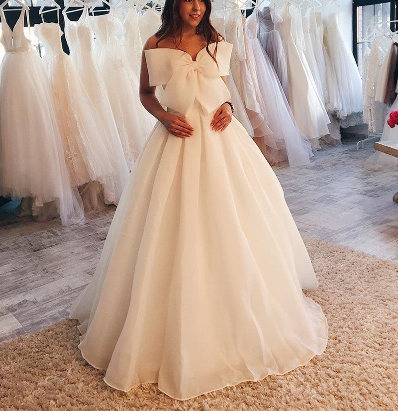 A Line Sweetheart Organza Wedding Dresses with Bow