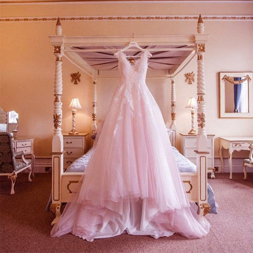 Amazing A Line V Neck Tulle Wedding Dresses Lace Appliques-alinanova