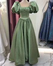Load image into Gallery viewer, Moss Green Prom Dresses
