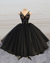 Load image into Gallery viewer, Black Ball Gown Prom Short Dresses
