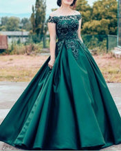 Load image into Gallery viewer, Green Ball Gown Prom Dresses
