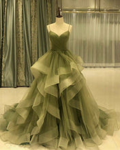 Load image into Gallery viewer, Lime Green Quinceanera Dresses
