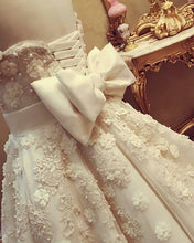 Load image into Gallery viewer, Ball Gown Sweetheart Wedding Dress Bow Sashes 3D Floral Lace
