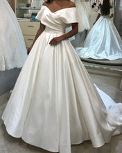 Load image into Gallery viewer, Elegant Off Shoulder Ball Gown Wedding Dress 2020
