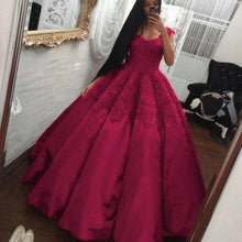 Load image into Gallery viewer, Ball Gowns Sweetheart Wedding Dresses Lace Appliques-alinanova

