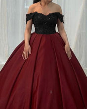 Load image into Gallery viewer, Black And Burgundy Wedding Dress Satin
