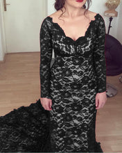 Load image into Gallery viewer, Black Lace Mermaid Prom Dresses Long Sleeves
