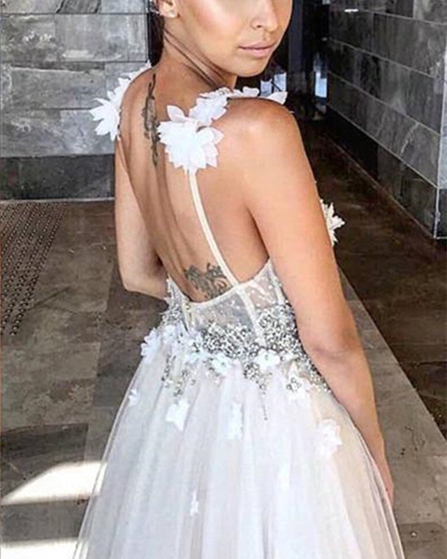 Boho Chic V-neck Tulle Wedding Dresses With Pearl Beaded Boho Chic V-neck Tulle Wedding Dresses With Pearl Beaded