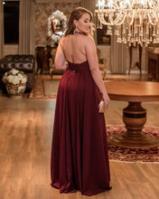 Load image into Gallery viewer, Backless Bridesmaid Dresses Burgundy
