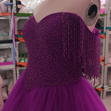 Load image into Gallery viewer, Burgundy Wedding Dresses Ball Gowns Off The Shoulder With Tassel
