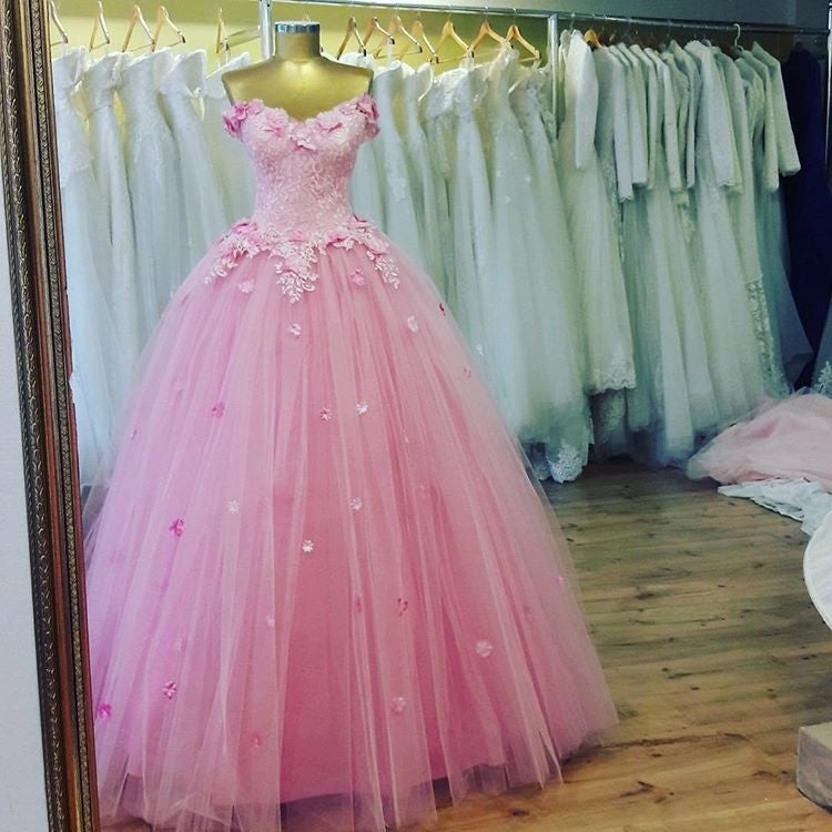 Charming Lace Appliques V Neck Pink Tulle Quinceanera Dress-alinanova