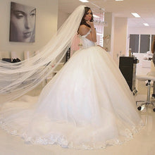 Load image into Gallery viewer, Puffy-Wedding-Dresses
