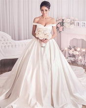 Load image into Gallery viewer, Romantic Wedding Dresses Satin Off The Shoulder
