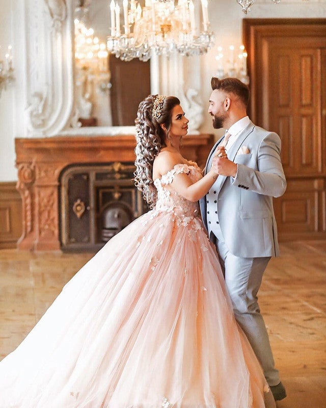 Coral Pink Tulle Wedding Dresses Ball Gown Lace Appliques – alinanova