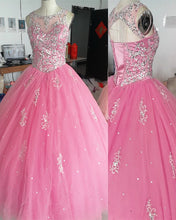 Load image into Gallery viewer, Crystal Beaded Scoop Neck Tulle Quinceanera Dresses Ball Gowns

