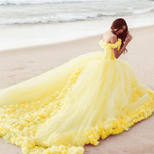 Load image into Gallery viewer, Elegant Flower Tulle Quinceanera Dresses Ball Gowns Off Shoulder
