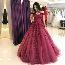Load image into Gallery viewer, Lace-Quinceanera-Dresses
