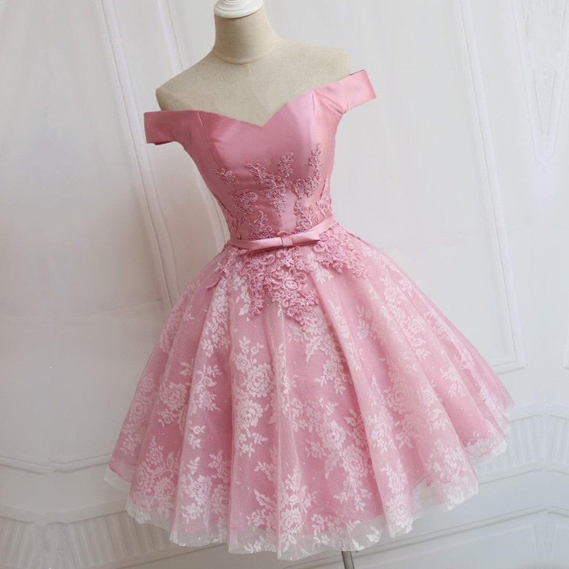 Short Lace Homecoming Dresses Sweetheart Satin Off Soulder alinanova Short Lace Homecoming Dresses Sweetheart Satin Off Soulder alinanova