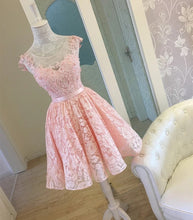 Load image into Gallery viewer, Elegant Lace Backless Prom Homecoming Dresses Short Party Gowns
