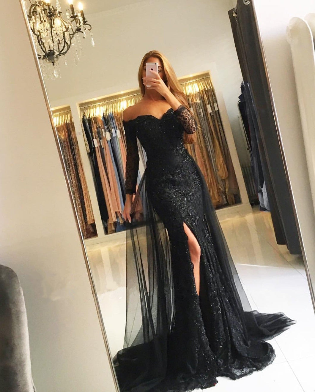 Elegant Lace Long Sleeves Wedding Dress Mermaid Bridal Gowns Off Shoulder Elegant Lace Long Sleeves Wedding Dress Mermaid Bridal Gowns Off Shoulder