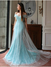Load image into Gallery viewer, Elegant Mermaid Tulle Applique Off The Shoulder Dresses
