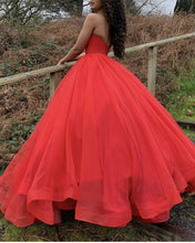 Load image into Gallery viewer, Ball Gown Organza Ruffle Wedding Red Dress
