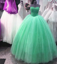 Load image into Gallery viewer, Sequins Beaded Tulle Quinceanera Dresses Ball Gown
