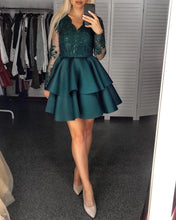 Load image into Gallery viewer, Emerald Green Homecoming Dresses With Sleeves
