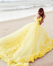 Load image into Gallery viewer, Quinceañera Dresses Yellow
