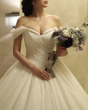 Load image into Gallery viewer, Ivory Wedding Dress Sparkle
