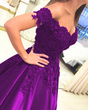 Load image into Gallery viewer,  elegante-Spitze-Blumen-Perlen-Satin-Ballkleider-Ballkleider-Abendkleider
