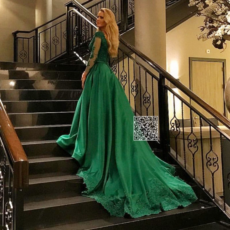 Green Lace Appliques Long Sleeves V Neck Ball Gowns Wedding Dresses