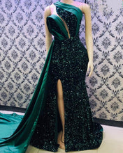 Load image into Gallery viewer, Emerald Green Prom Dresses Black Girl
