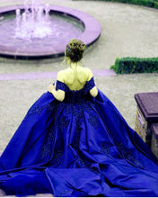 Load image into Gallery viewer, Green Wedding Dresses Ball Gowns Lace Beaded Off Shoulder
