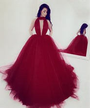 Load image into Gallery viewer, Halter Tulle Ball Gown Prom Dresses With Pockets
