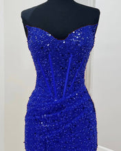 Load image into Gallery viewer, Short Royal Blue Tight Beaded Dress
