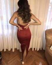 Load image into Gallery viewer, Spaghetti Straps Ruched Sweetheart Sheath Bridesmaid Dresses Ankle-Length
