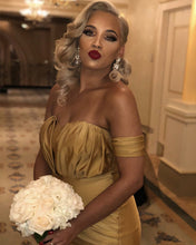 Load image into Gallery viewer, Long Gold Satin Off Shoulder Mermaid Bridesmaid Dresses
