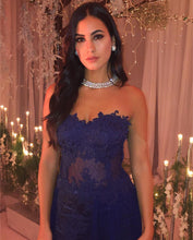 Load image into Gallery viewer, Elegant Lace Appliques See Through Corset Mermaid Prom Dresses
