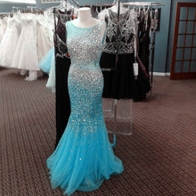 Load image into Gallery viewer, Scoop Neck Mermaid Crystal Beaded Gown
