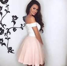 Load image into Gallery viewer, White Lace V-neck Off The Shoulder Tulle Homecoming Dresses
