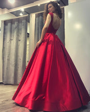 Load image into Gallery viewer, Burgundy-Bridesmaid-gowns
