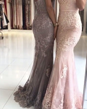 Load image into Gallery viewer, Spaghetti Straps V-neck Mermaid Evening Dresses Lace Appliques Prom Gowns
