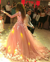 Load image into Gallery viewer, vestidos-de-quinceañeras-baratos
